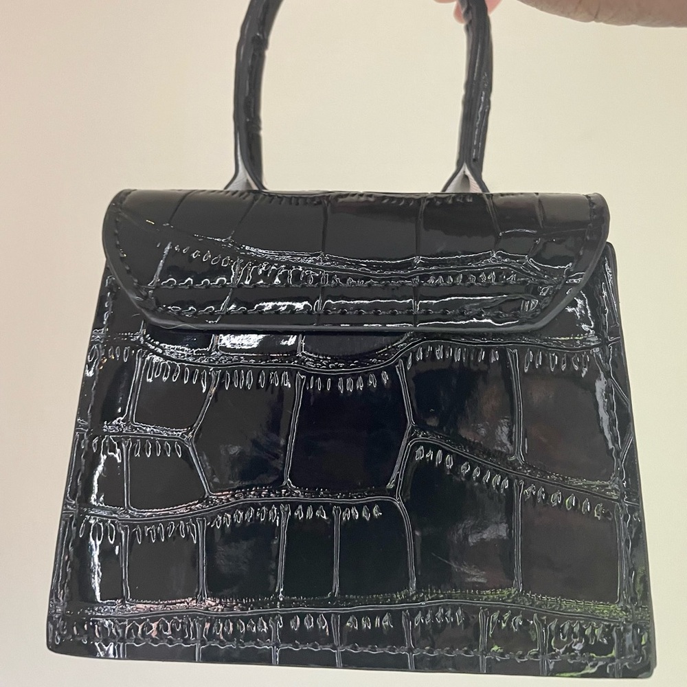 Purses - Picture 3 of 4